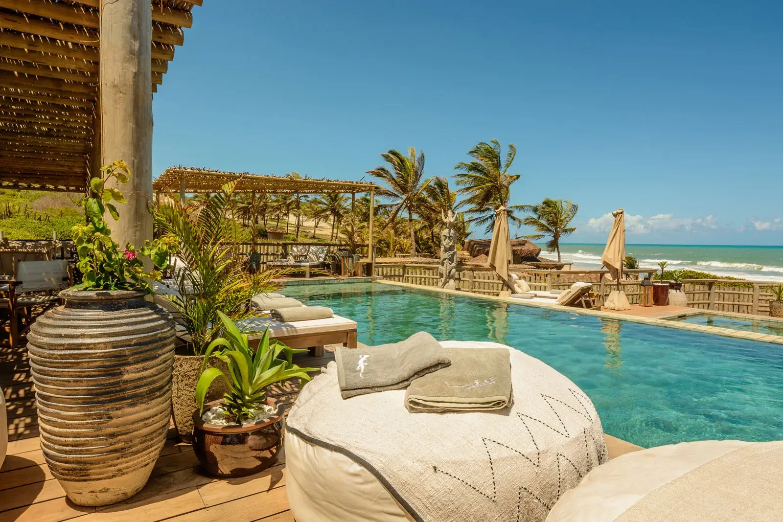 Filha da lua pool relax glutenfree luxury hotel